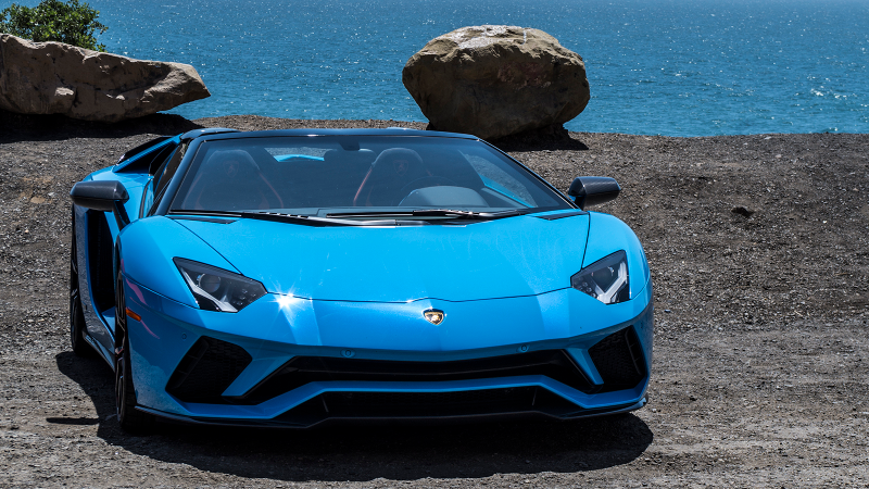 Illustration for article titled The $460,000 740 HP Lamborghini Aventador S Is Barely A Car